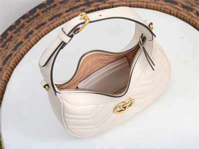 Gu.cci GG Marmont Half Moon Shaped Mini Bag White 699514