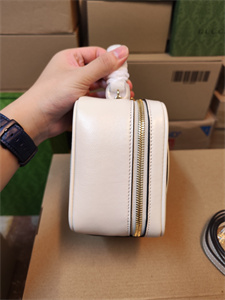 Gu.cci Blondie Top Handle Bag White Leather 744434