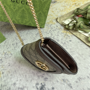 Gu.cci Blondie Medium Chain Wallet GG Supreme Canvas 725219