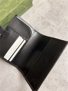 Gu.cci GG Passport Case With Interlocking G 724562