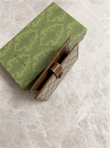 Gu.cci GG Passport Case With Interlocking G 724562