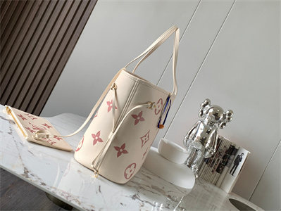 L.V Neverful MM Monogram Empreinte Cream M21579