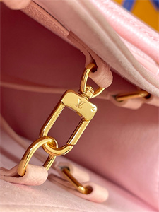 L.V ONTHEGO MM Monogram Empreinte Gradient Pink M46542