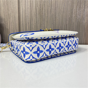 L.V Pochette  Métis  Bag Canvas Blue M23055