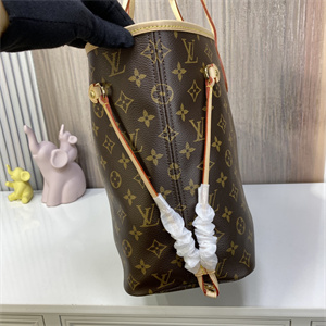 L.V Neverful MM Monogram Canvas Inside Yellow M40997