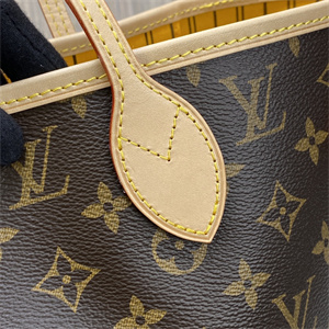 L.V Neverful MM Monogram Canvas Inside Yellow M40997