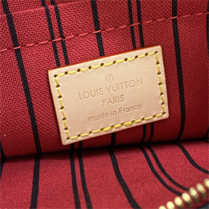 L.V Neverful MM Monogram Canvas Inside Red M41177