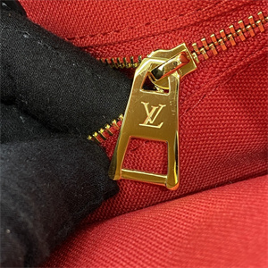 L.V ONTHEGO MM Monogram Canvas with Black Leather Long Strap M45321