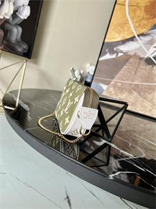 L.V Mini Pochette Accessories Monogram Empreinte Multi Colors M81284