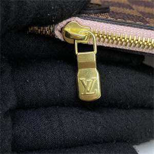 L.V Neverful MM Damier Ebene Inside Pink N41603