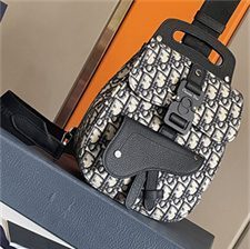 Di.or Mini  Gallop Sling Bag Beige & Black oblique Jacquard Black Grained Calfskin