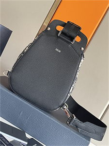 Di.or Mini  Gallop Sling Bag Beige & Black oblique Jacquard Black Grained Calfskin