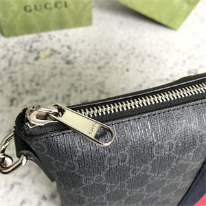 Gu.cci GG Supreme  Clutch With Web 523603