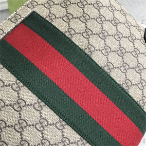 Gu.cci GG Supreme  Clutch With Web 523603