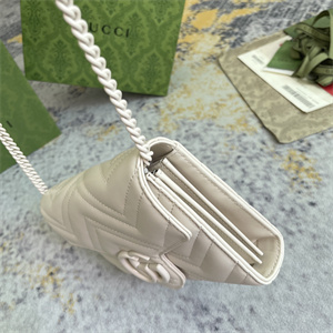 Gu.cci GG Marmont Mini  Bag White 474575
