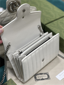 Gu.cci GG Marmont Mini  Bag White 474575