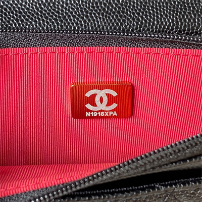 Cha.nel Wallet On Chain Grained Calfskin Gold Tone Metal Black AP3180