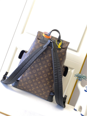 L.V Christopher MM Backpack Monogram Canvas M43735