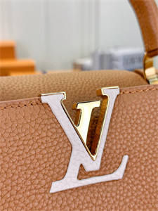 L.V Capucines MM Bag Taurillon  Leather Brown M21798