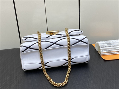 L.V  Go-14 MM Bag Lambskin White/Black M22890