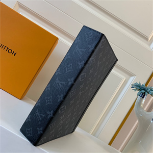 L.V Pochette Voyage MM Monogram Eclipse M61692