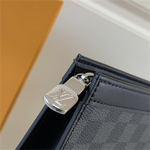 L.V Pochette Voyage MM Damier Graphite Canvas N41696