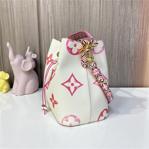 L.V Néonoé BB Bag Giant Monogram Canvas Hot Pink M22986