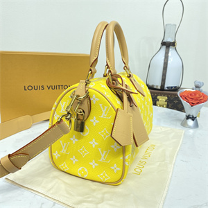 L.V Speedy P9 Bandoulière 25 Monogram Soft Calfskin Jaune Mat M24426