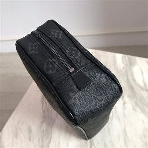 L.V Toilet Pouch GM Monogram Eclipse M43383