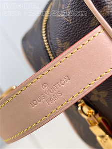 L.V Locker Dopp Kit Pouch Monogram Canvas M83112