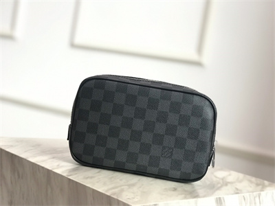 L.V Toilet Pouch PM Damier Graphite N47522