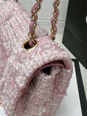 Cha.nel Medium Classic Flap Bag Tweed Gold Tone Metal Pink A01112