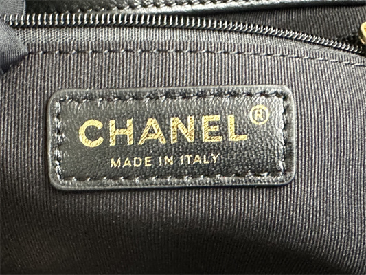 Cha.nel Shopping Bag Smooth Calfskin Gold Tone Metal Black AS3508