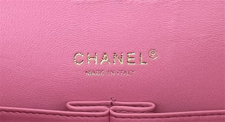 Cha.nel Medium Classic Flap Bag Tweed Gold Tone Metal Pink A01112