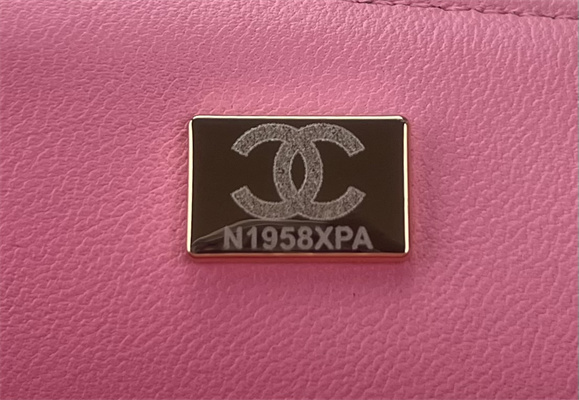 Cha.nel Medium Classic Flap Bag Tweed Gold Tone Metal Pink A01112