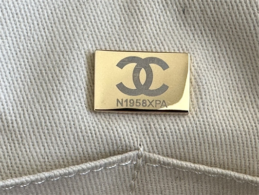 Cha.nel Deauville Large Shopping Bag Shiny Calfskin Gold Tone Metal White A66941