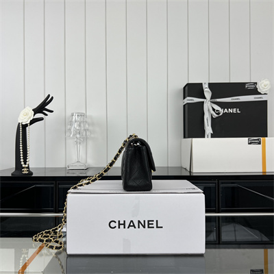 Cha.nel Mini Classic Flap Bag Grained Calfskin Gold Tone Metal Black 01116