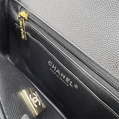 Cha.nel Mini Classic Flap Bag Grained Calfskin Gold Tone Metal Black 01116