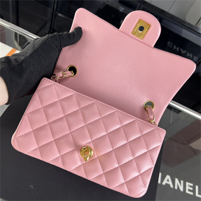 Cha.nel Mini Classic Flap Bag Lambskin Gold Tone Metal Pink 01116