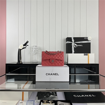 Cha.nel Small Classic Flap Bag Grained Calfskin Silver Tone Metal Red 01117