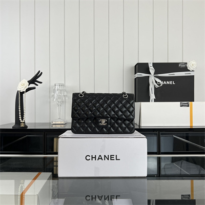 Cha.nel Medium Classic Flap Bag Lambskin Silver Tone Metal Black 01112