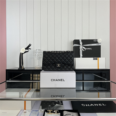 Cha.nel Large Classic Flap Bag Lambskin Silver Tone Metal Black 58600