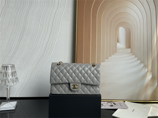 Cha.nel Medium Classic Flap Bag Grained Calfskin Gold Tone Metal Grey 01112