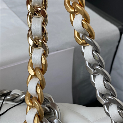 Cha.nel 19 Handbag Lambskin Silver Double C Metal White AS1160