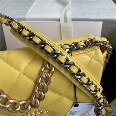 Cha.nel 19 Handbag Lambskin Gold Double C Metal Yellow AS1160