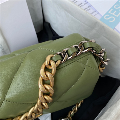 Cha.nel 19 Handbag Lambskin Gold Double C Metal Green AS1160
