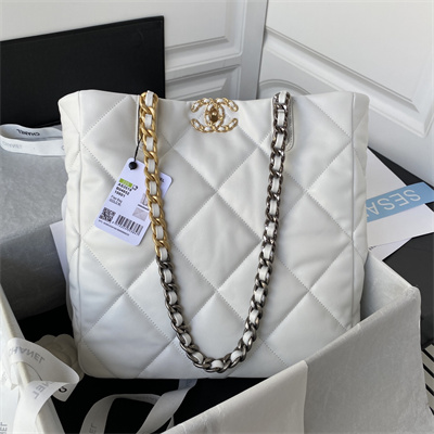 Cha.nel 19 Tote Bag Lambskin White AS3519