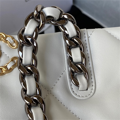 Cha.nel 19 Tote Bag Lambskin White AS3519