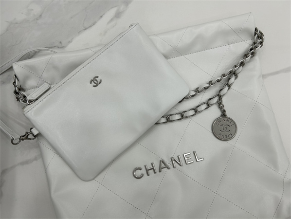 Cha.nel 22 Small Handbag Shiny Calfskin Silver Tone Metal White AS3260