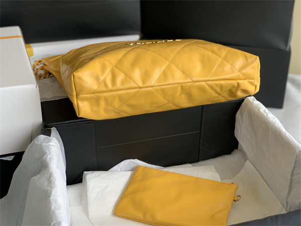 Cha.nel 22 Medium Handbag Shiny Calfskin Gold Tone Metal Yellow AS3261